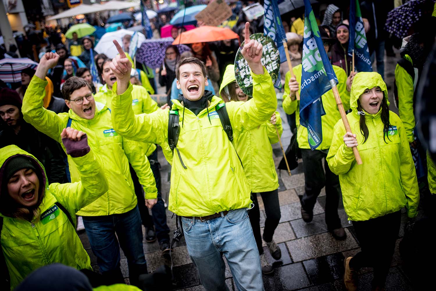 Activists of GLOBAL 2000 at a climate demonstration