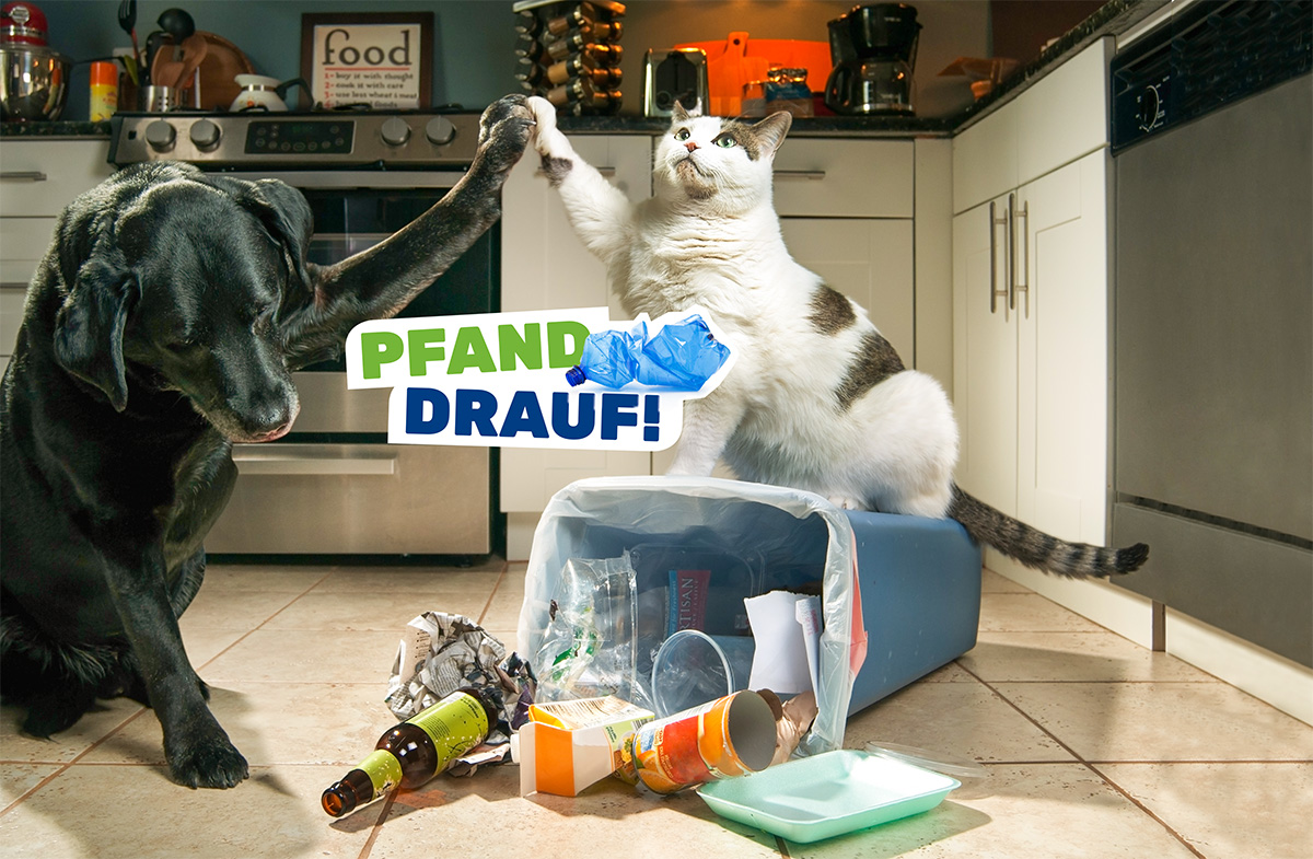 Pfand drauf (c) Bild: Shutterstock / Pete Broyles Pfand drauf