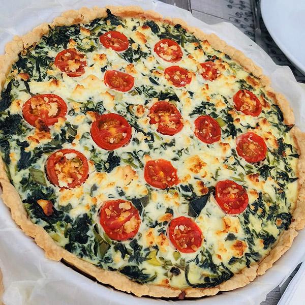 Spinat-Schafkäsetarte Spinat-Schafkäsetarte