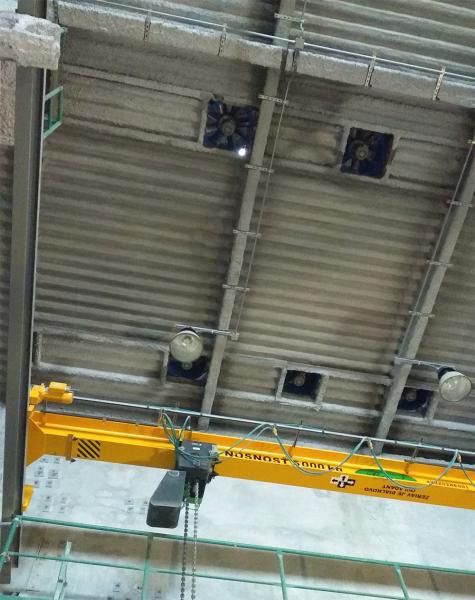 Mochovce 3: In der Decke des Gebäudes mit dem Notfall-Diesel-Generator befindet sich ein Loch Mochovce 3: In der Decke des Gebäudes mit dem Notfall-Diesel-Generator befindet sich ein Loch