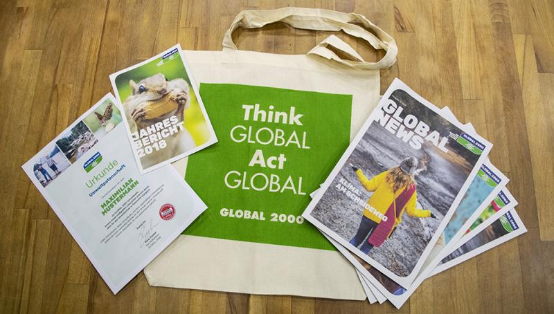 Paket Umweltpatenschaft: Urkunde, Jahresbericht, Tasche, GLOBAL News