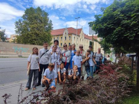 Gruppenfoto der Kinder in Graz