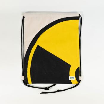 Upcycling-Rucksack schwarz-gelb