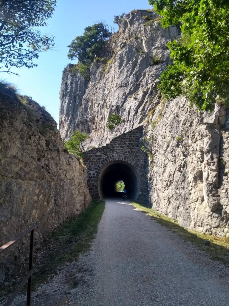 Tunnel am EuroVelo 9 