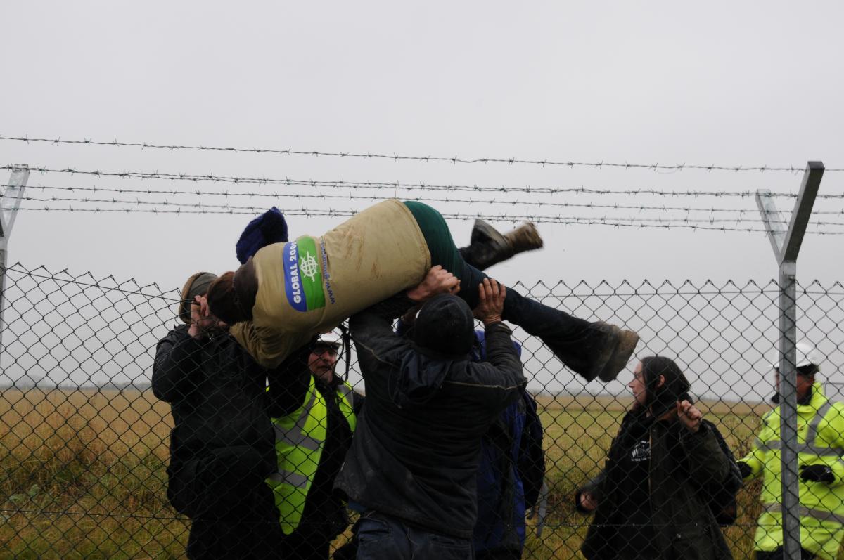 Proteste begleiten seit Jahren Hinkley Point C Protest rund um Atomkraftwerk Hinkley Point C