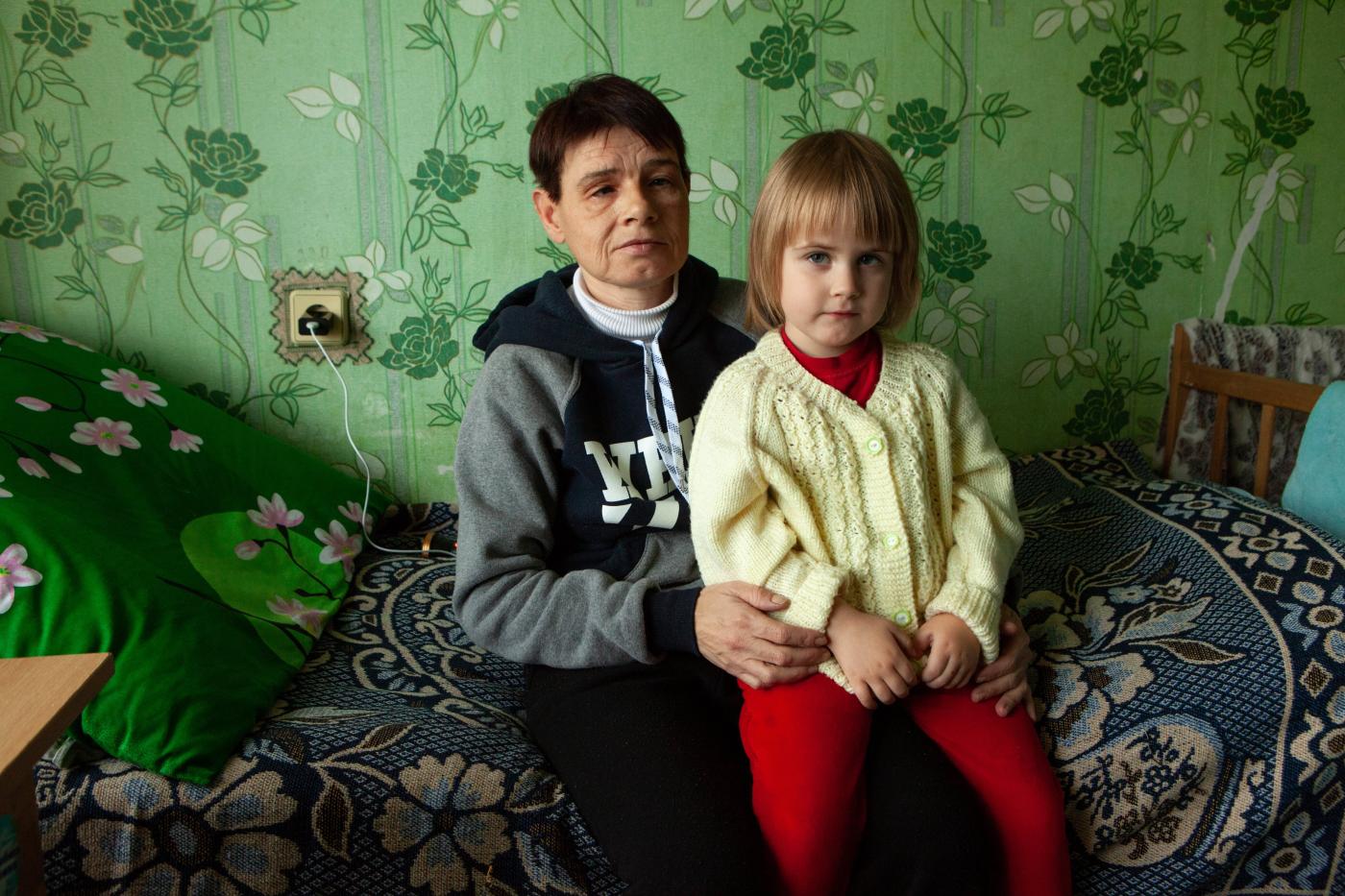 Tamara und Anastasia im Mutter-Kind-Zentrum