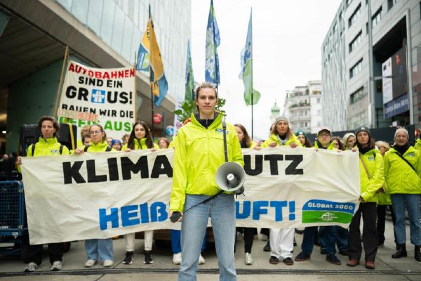 GLOBAL 2000 am Klimastreik mit Hannah Keller, KLima-Sprecherin