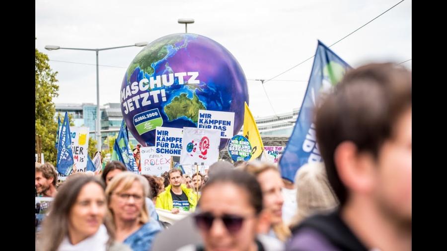 Earth Strike 2019