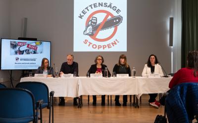 Initiator:innen der "Kettensäge Stoppen"-Plattform bei der Auftakt Pressekonferenz.