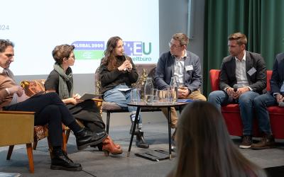 Podiumsdiskussion in der Blumenfabrik von GLOBAL 2000