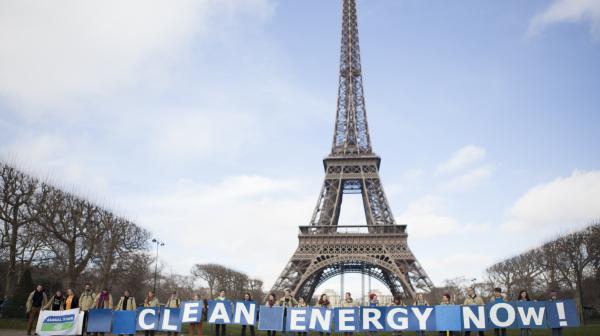 Menschenkette in Paris