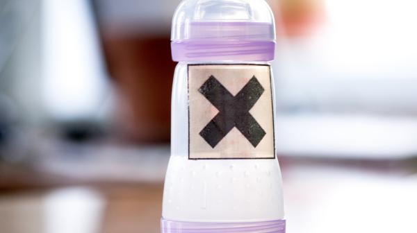 Babyfläschchen aus Kunststoff