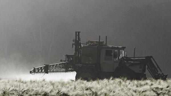 Glyphosat um fünf Jahre verlängert
