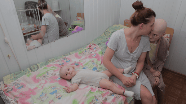 Familie im Krankenhaus in der Ukraine