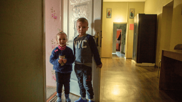 Kinder im Mutter Kind Haus in Liubotyn (Region Kharkiv)