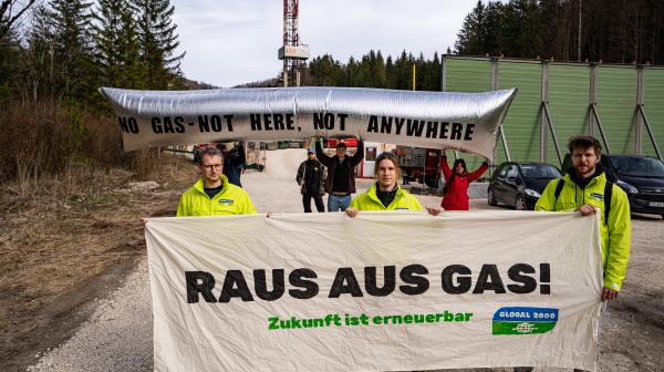 Banner vor dem Bohrtum Molln