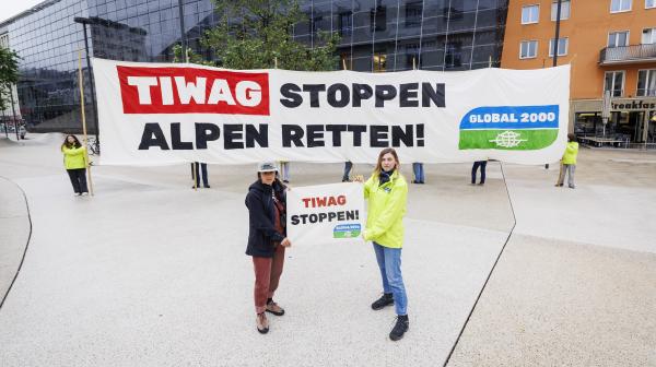 Foto des Protestes vor der TIWAG