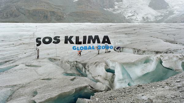 SOS Klima Banner am Großglockner Gletscher