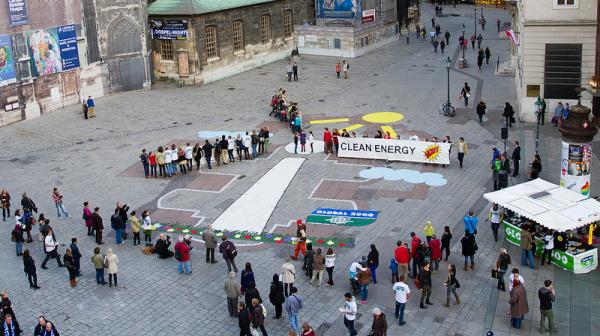 Lebendiges Windrad am Stephansplatz, Foto: Brigitte Baldrian